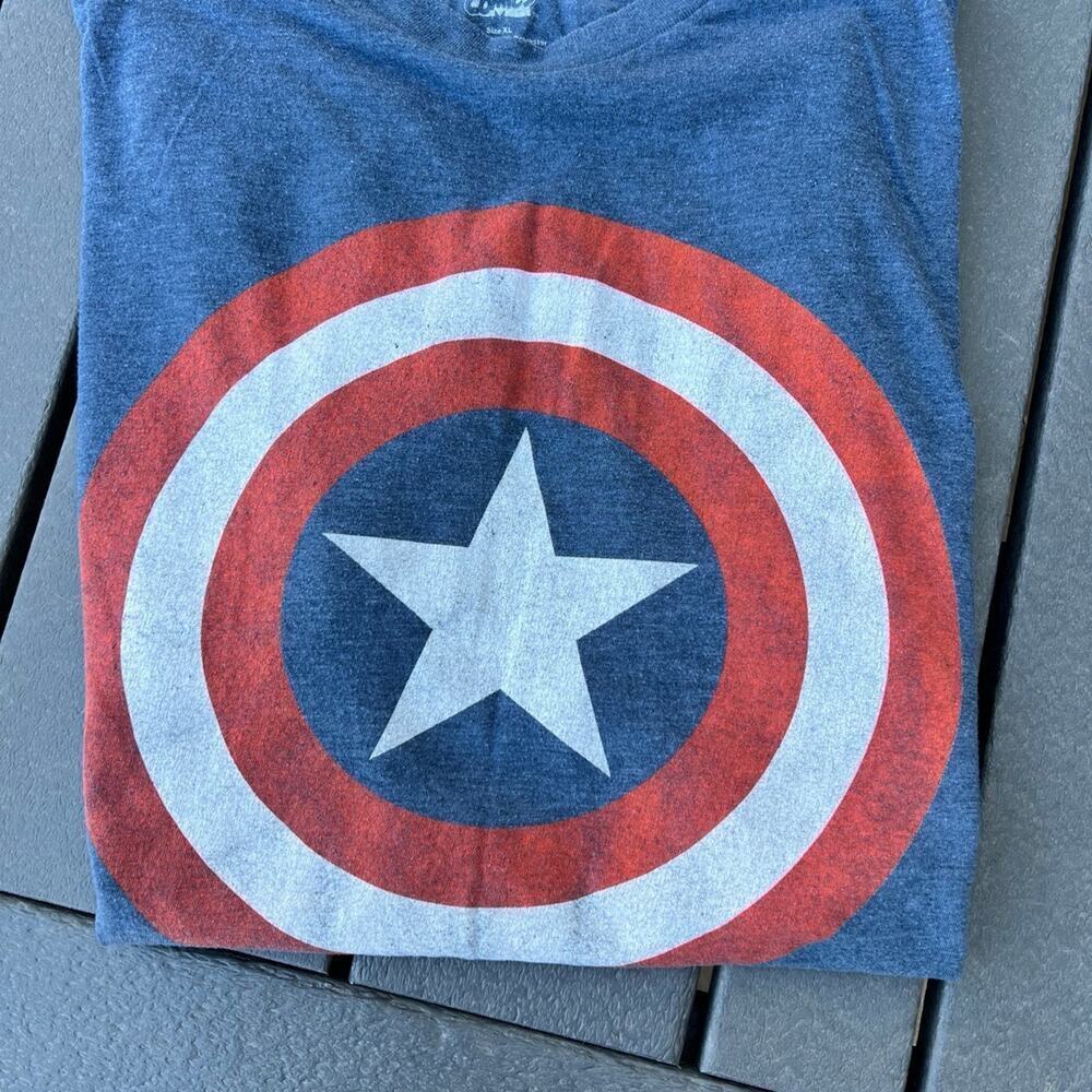MARVEL COMICS T-shirt, Crewneck Blue Short Sleeves, Men's size XL